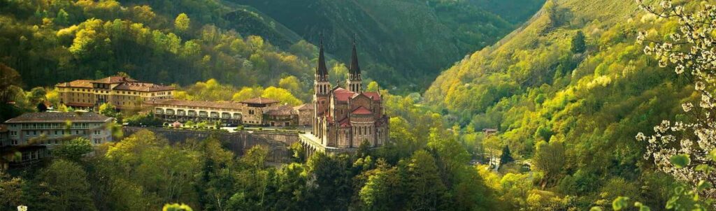 Turismo Asturias - Itinerarios por el Patrimonio 2022
